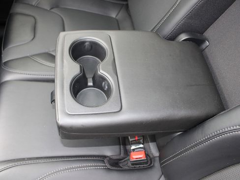 Used 2022 Jeep Cherokee Latitude Lux w/ Sun & Sound Group image 18