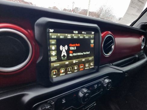 Used 2023 Jeep Gladiator Rubicon w/ LED Lighting Group image 15