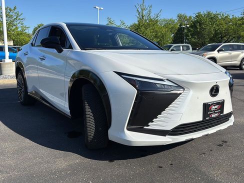 Used 2023 Lexus RZ 450e Premium w/ Accessory Package (2T) AWD/4WD image 7
