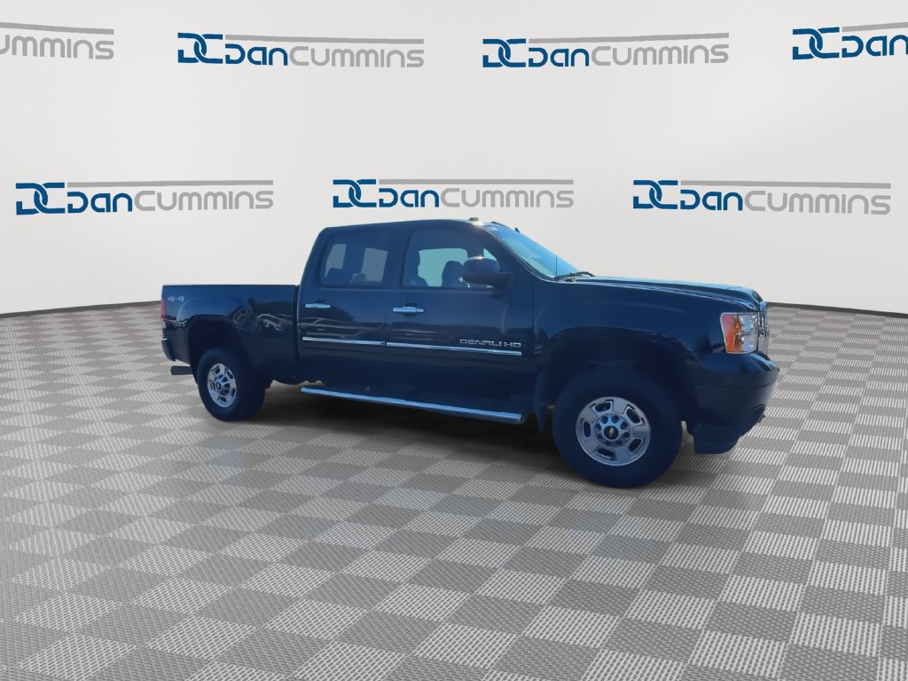 Used 2013 GMC Sierra 2500 Denali AWD/4WD image 2
