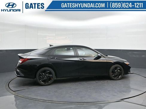 New 2026 Hyundai Elantra Sport image 3