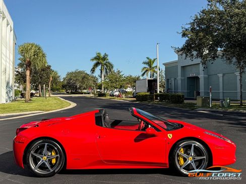 Used 2015 Ferrari 458 Spider image 73