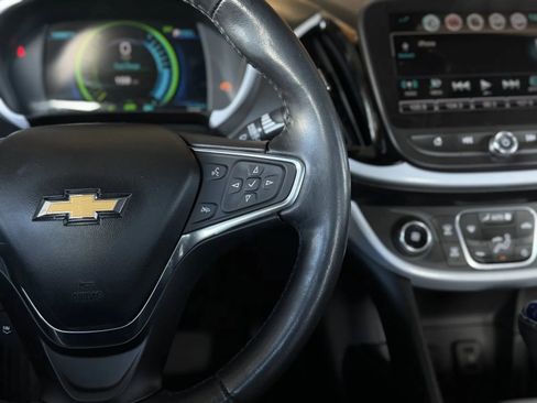 Used 2017 Chevrolet Volt LT FWD image 22