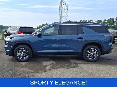 Used 2024 Chevrolet Traverse LT FWD image 4