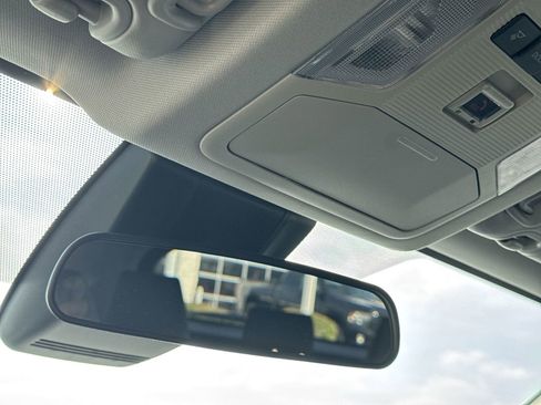 Used 2025 Toyota RAV4 XLE image 27