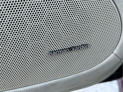 Used 2012 Mercedes-Benz SL 63 AMG image 25