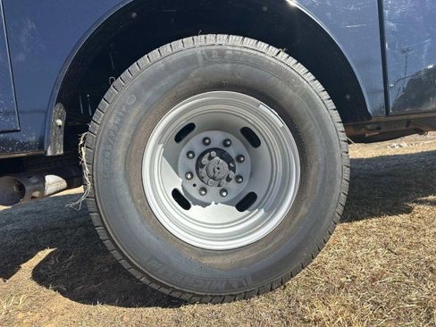 Used 2025 Ford F350 XLT w/ 360-Degree Camera Package image 17