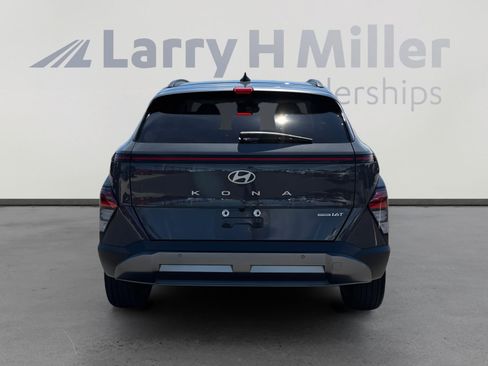 Used 2024 Hyundai Kona Limited AWD/4WD image 4
