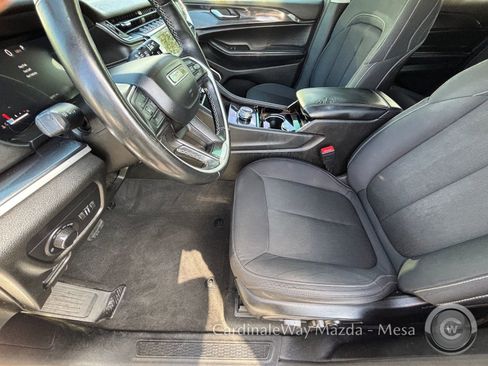 Used 2021 Jeep Grand Cherokee L Laredo w/ Luxury Tech Group I image 19