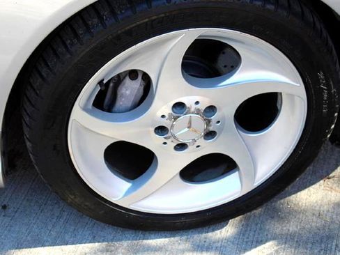 Used 2005 Mercedes-Benz SL 500 image 23