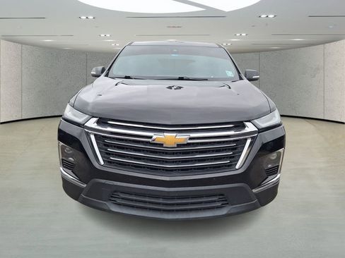 Used 2023 Chevrolet Traverse LT image 7