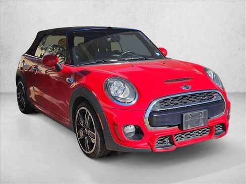 Used 2017 MINI Cooper S image 3