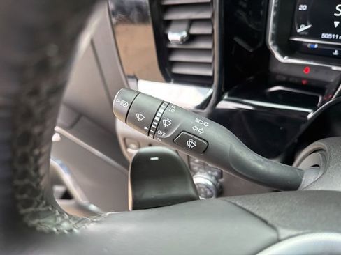 Used 2024 GMC Sierra 1500 SLT w/ SLT Premium Plus Package AWD/4WD image 24