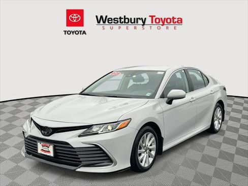 Certified 2023 Toyota Camry LE image 3