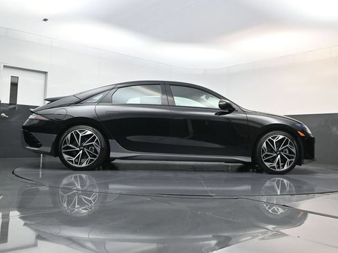Certified 2023 Hyundai Ioniq 6 Limited RWD image 26
