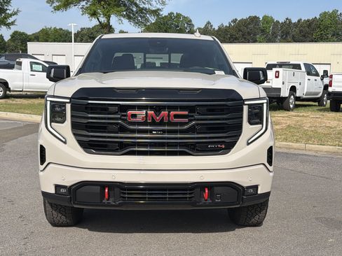 Used 2026 GMC Sierra 1500 AT4 w/ AT4 Premium Package AWD/4WD image 6
