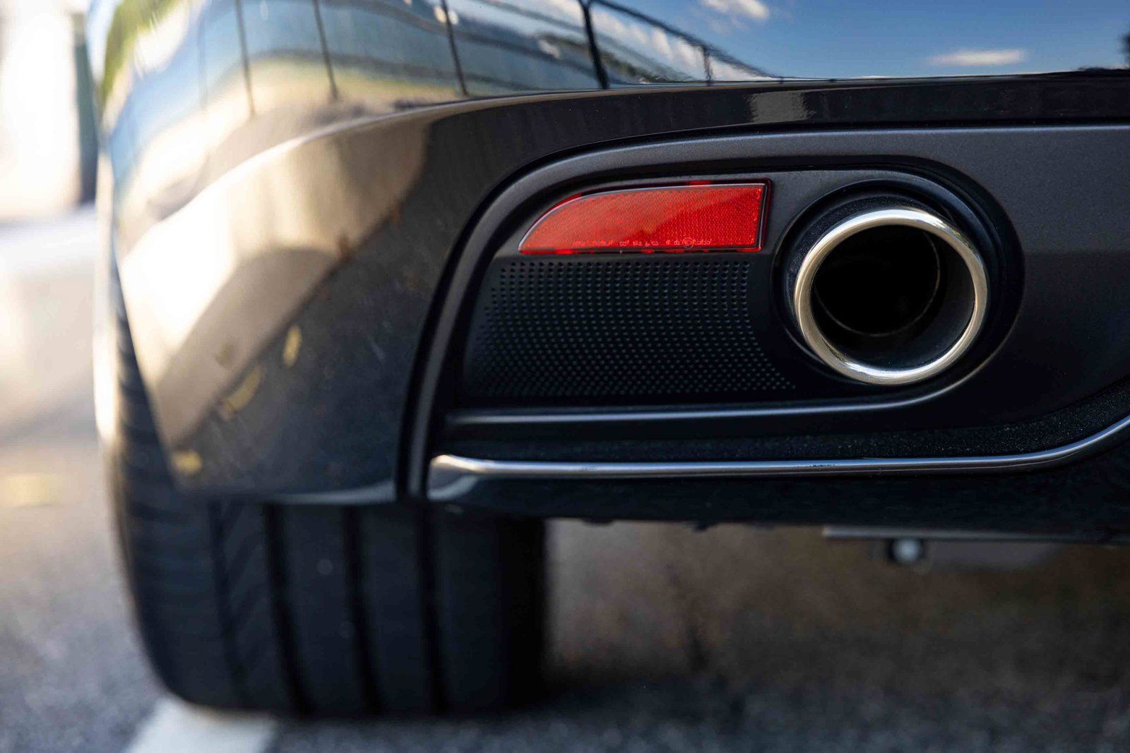 Used 2013 Aston Martin DB9 Volante RWD image 50