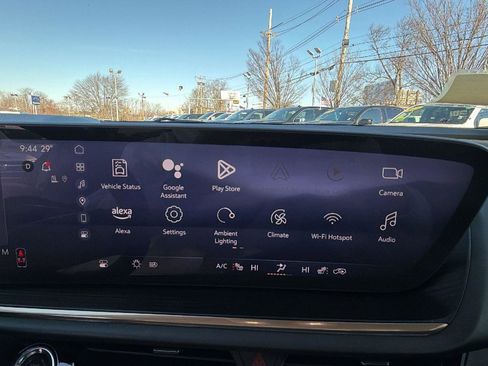 New 2025 Buick Envision Avenir image 15