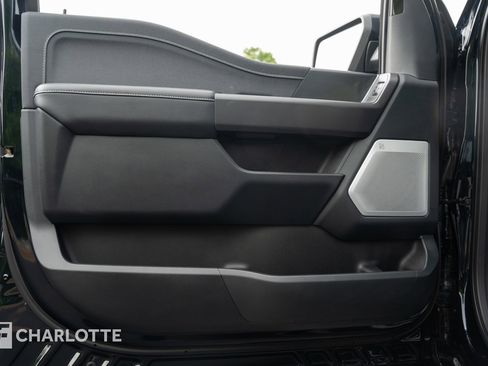 Used 2025 Ford F150 Lariat w/ Equipment Group 502A High AWD/4WD image 18
