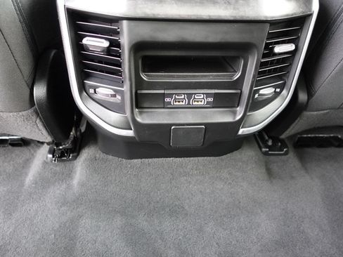 Used 2023 RAM 1500 Big Horn AWD/4WD image 39