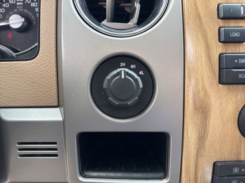 Used 2011 Ford F150 Lariat w/ Lariat Plus Pkg image 44