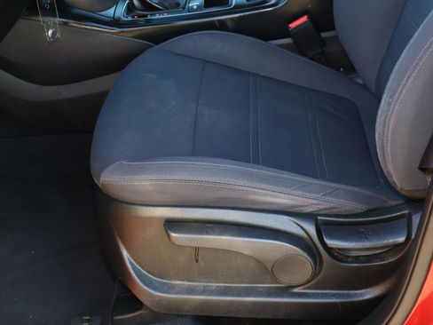 Used 2020 Kia Sorento LX image 13