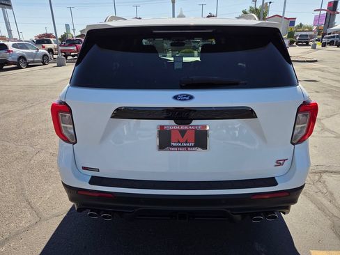 Used 2024 Ford Explorer ST w/ Equipment Group 401A AWD/4WD image 4