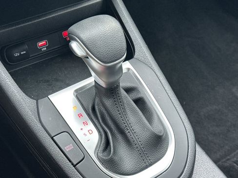 Used 2024 Kia Forte LXS image 17