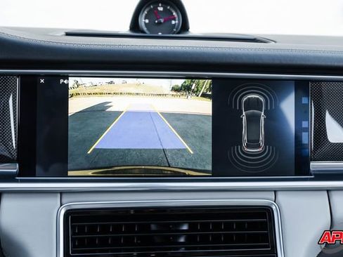 Used 2018 Porsche Panamera 4S image 65