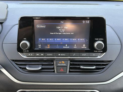 Certified 2023 Nissan Altima 2.5 S FWD image 4