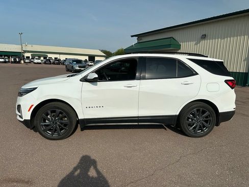 Used 2022 Chevrolet Equinox RS w/ LPO, Floor Liner Package AWD/4WD image 37