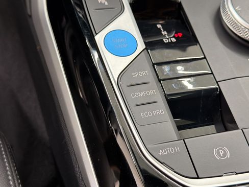 Used 2023 BMW i4 eDrive40 w/ Premium Package RWD image 17