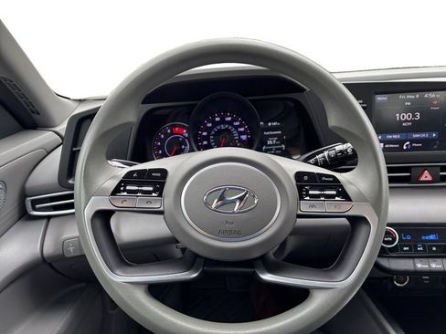 Used 2023 Hyundai Elantra SEL FWD image 12