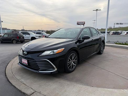 Certified 2024 Toyota Camry XLE w/ Navigation Package image 10