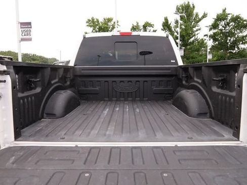 Used 2019 Ford F150 Lariat w/ Equipment Group 502A Luxury AWD/4WD image 7