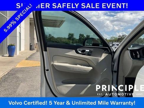 Certified 2024 Volvo XC60 B5 Core w/ Protection Package Premier AWD/4WD image 14