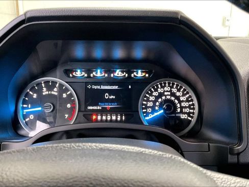 Used 2017 Ford F150 XLT w/ Equipment Group 302A Luxury AWD/4WD image 14