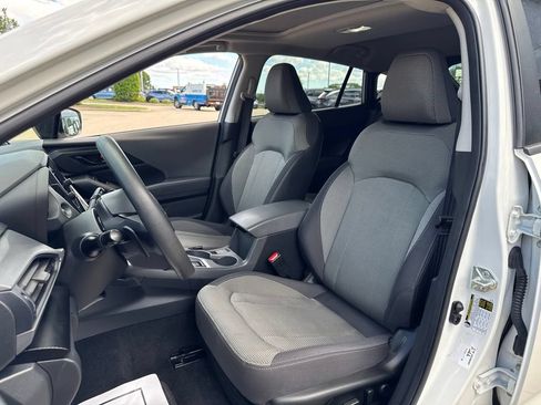 Used 2024 Subaru Crosstrek 2.0i Premium AWD/4WD image 12