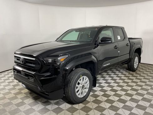 New 2026 Toyota Tacoma SR5 image 3