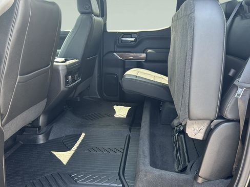 Used 2022 Chevrolet Silverado 1500 LT Trail Boss w/ LT Trail Boss Premium Package AWD/4WD image 11