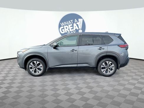 Used 2023 Nissan Rogue SV image 9
