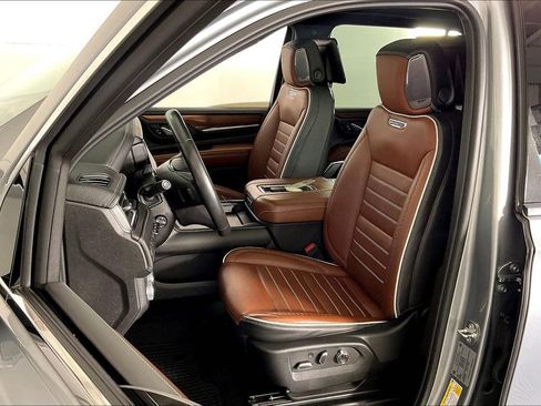 Used 2024 GMC Yukon XL Denali Ultimate image 37