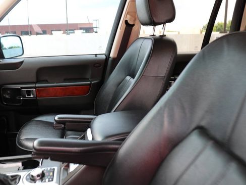 Used 2011 Land Rover Range Rover HSE AWD/4WD image 21