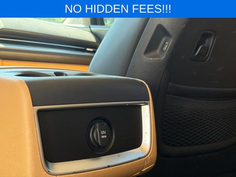 Used 2024 Kia Carnival LX FWD image 38
