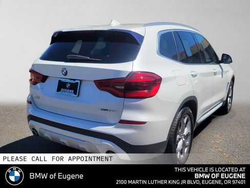 Used 2021 BMW X3 xDrive30i w/ Premium Package AWD/4WD image 3
