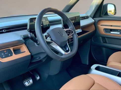 New 2025 Volkswagen ID. Buzz Pro S Plus RWD image 7