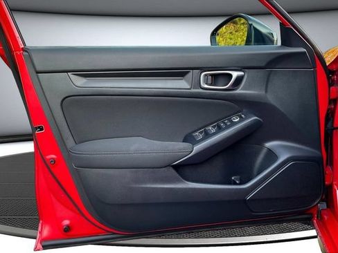 Used 2025 Honda Civic Sport image 22