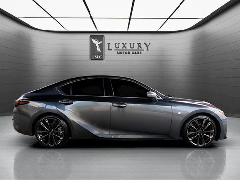 Used 2022 Lexus IS 350 F Sport RWD image 3