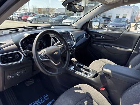Used 2022 Chevrolet Equinox LT FWD image 10