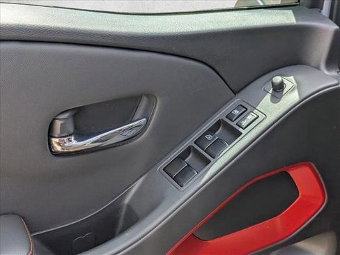 Used 2024 Nissan Frontier Pro-X image 9